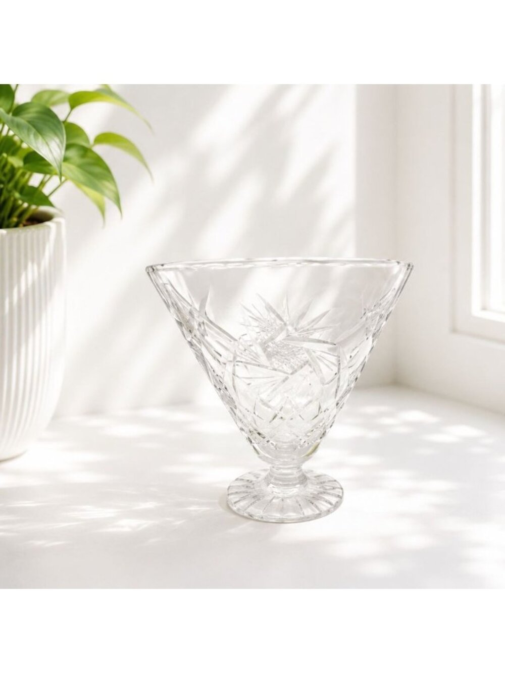 Vintage Crystal Pedestal Bowl With Starburst Design 6"x5.5"x1.5" Elegant Cut Gla